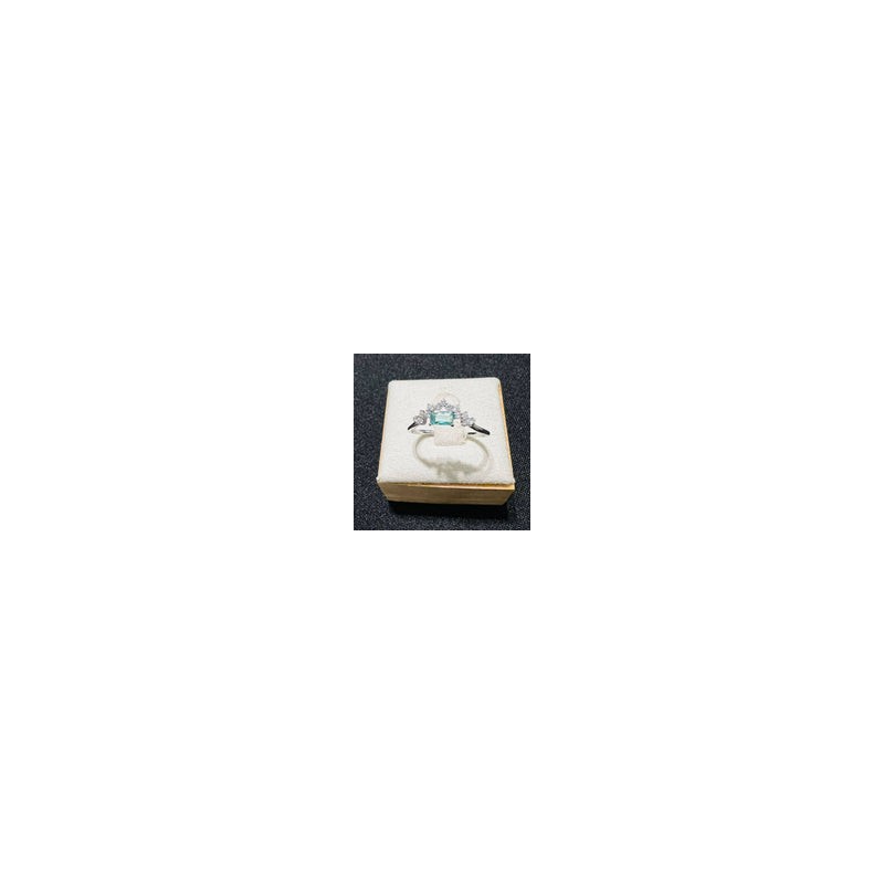 Anillo Piedra Verde Facetada Con Zirconias