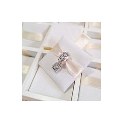 Charm Clip Candado Corazones Cristales