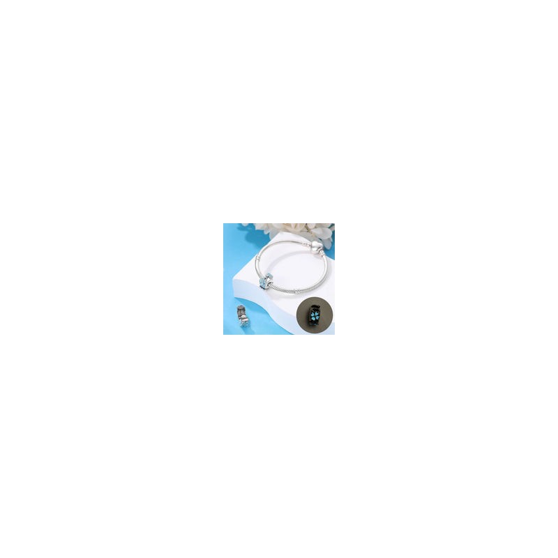 Charm Clip Flores Azules Brillan Oscuridad