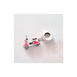Charm Motoneta Rosa